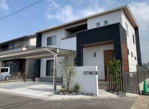 温かみあふれるシンプルな家