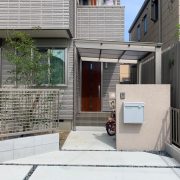 自然感溢れるシンプルな家