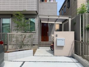 自然感溢れるシンプルな家